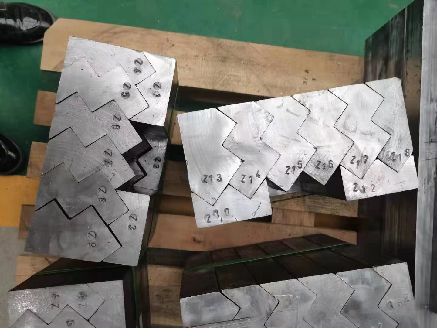 蛟河工业配重铅块